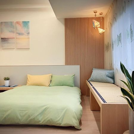 定春行旅 Haru Guesthouse ไถหนาน ภายนอก รูปภาพ